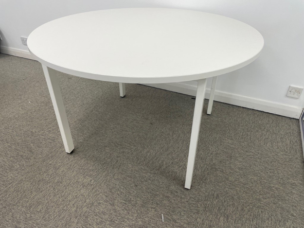 Mt 8 Meeting Table Gazelle Office Furniture