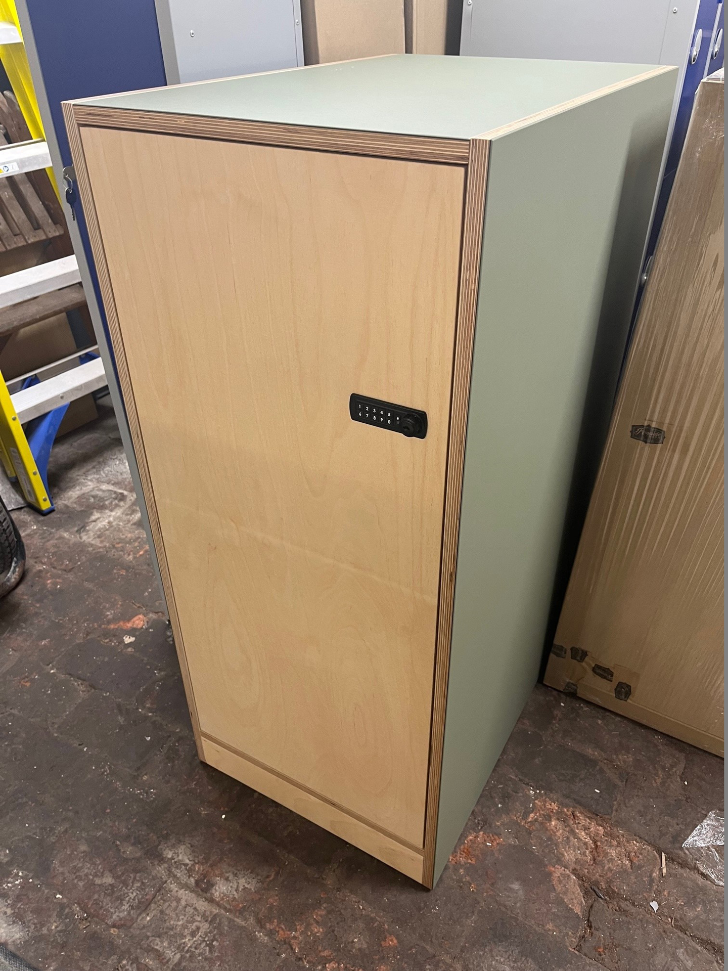 LOC 5 – Single Door Locker | Gazelle Office Furniture