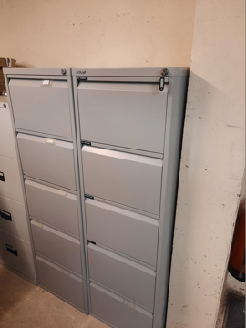 Picture of FC 8 – Bisley 5 Drawer Filing Cabinet